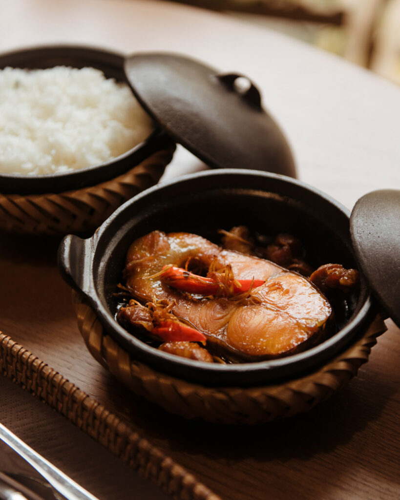Cá kho tộ v GAO Restaurant